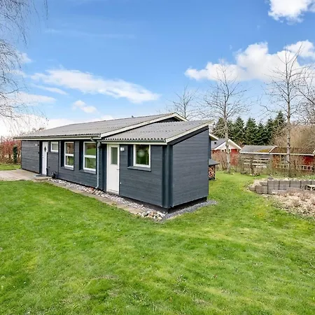 Menke - 300m From The Sea By Interhome *